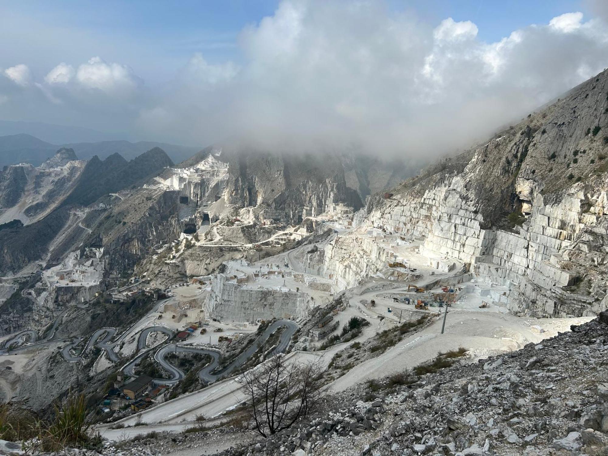 La Porta Sui Monti Di Luna Carrara Exterior foto